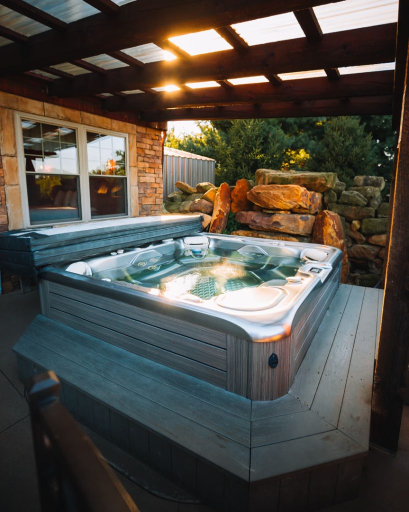 Hot Tub at Red Fern Cabin